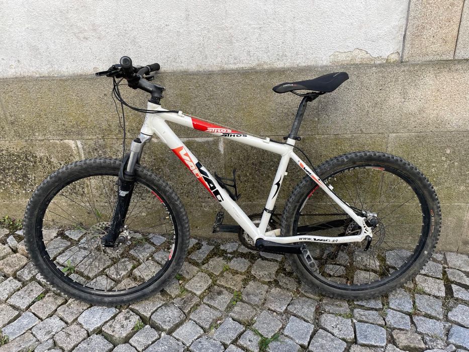 Bicicleta VAG  em bom estado