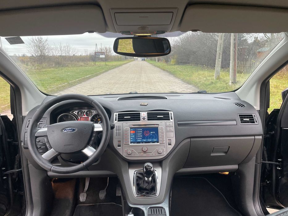 FORD KUGA 2.0 TDCi 136KM * 4x4 * KAMERA * NAVI * BT