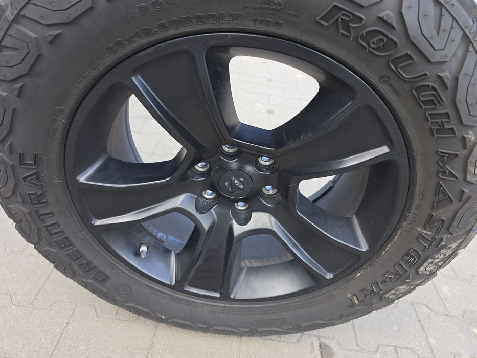 Alufelgi  z oponami ram 1500 20 cali 33x12.50 r20