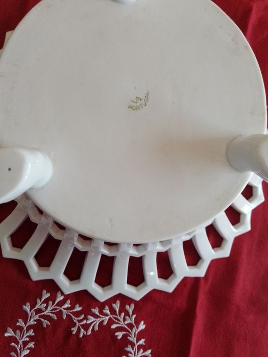 Serviço de café em porcelana SP; Fruteira,Vista Alegre;Prato de centro