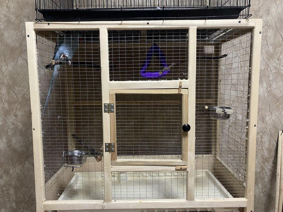 Клетка для попугаев