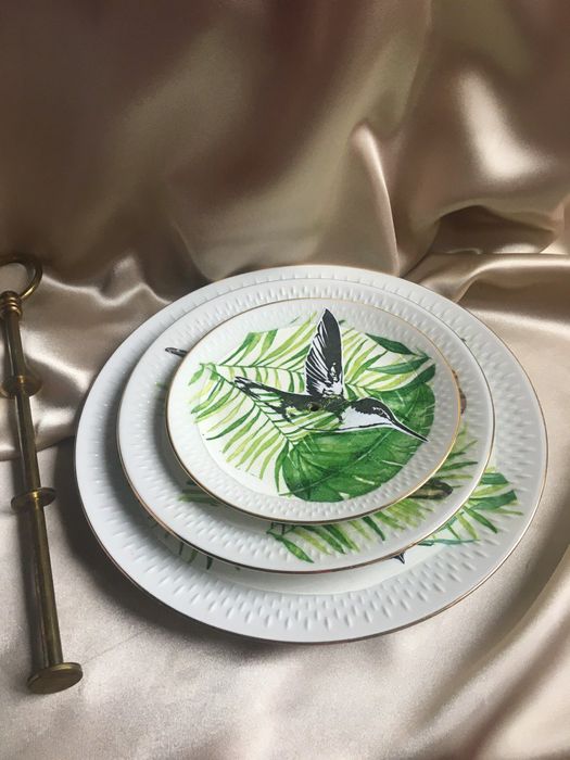 Тарелки Подставка Ваза Посуда