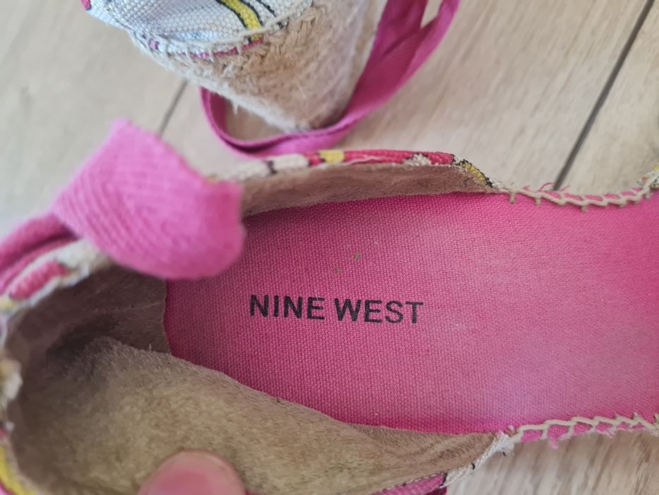 Czułenka wiązane