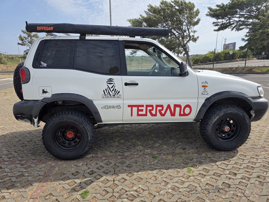 Nissan Terrano — fotografia 2