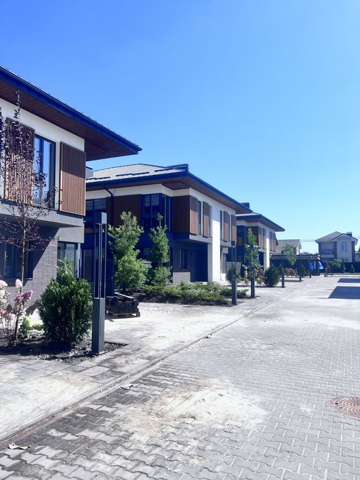 КМ Петроп Борщагівка Таунхауси біля Ліцей1. Газ/центр комун ЄОселя 2%