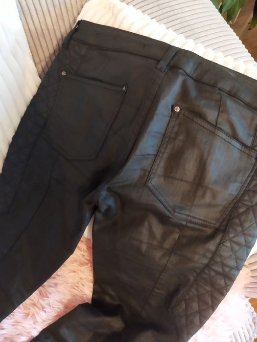 Spodnie woskowane 36