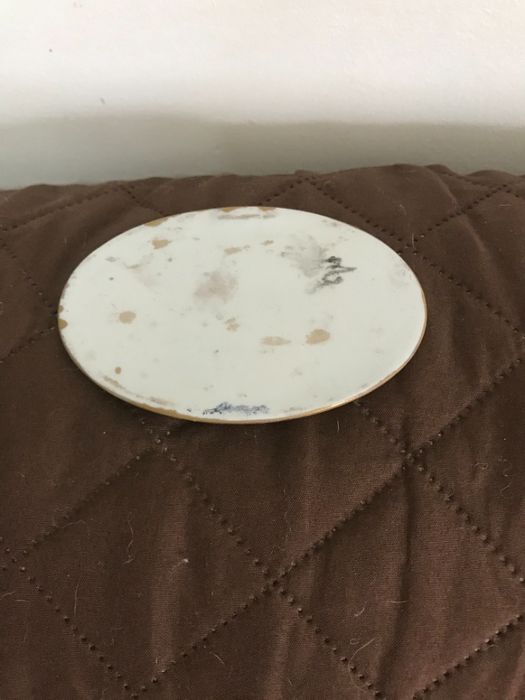 Aplique em Porcelana