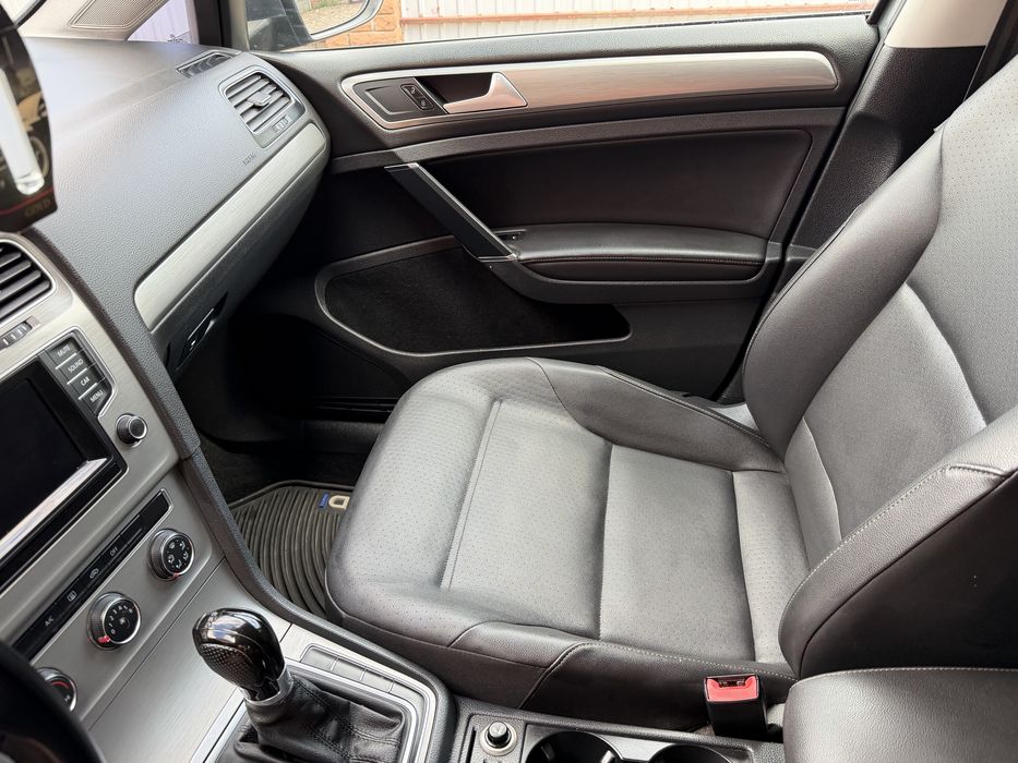 Volkswagen Golf 2.0tdi