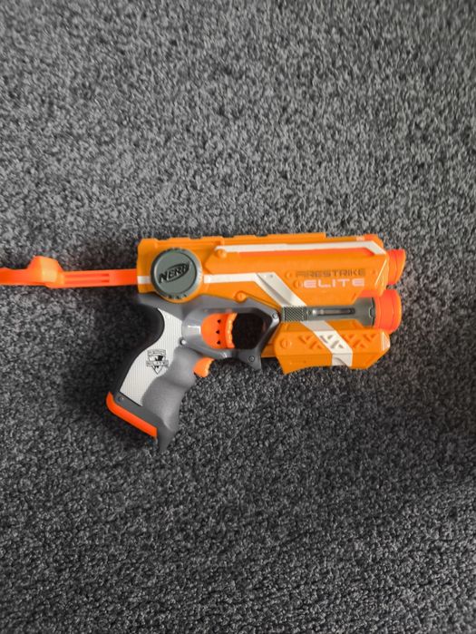 Pistolet NERF firestrike elite