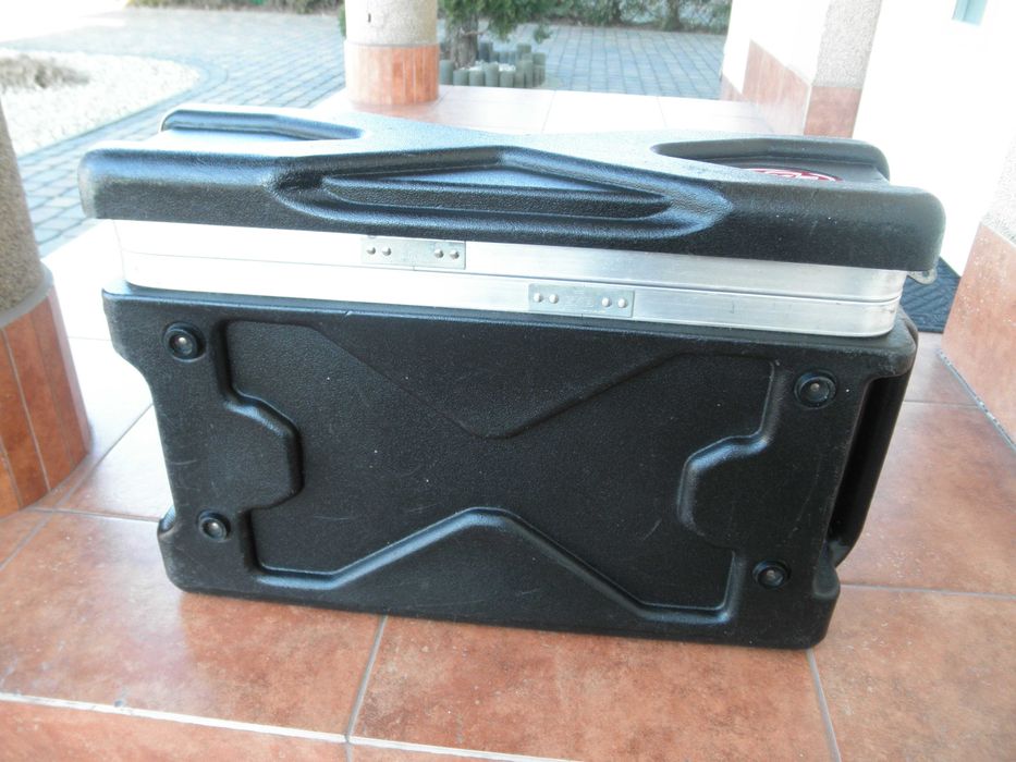 SKB X RACK - 2 Case. Skrzynia Rack ABS 2 U .