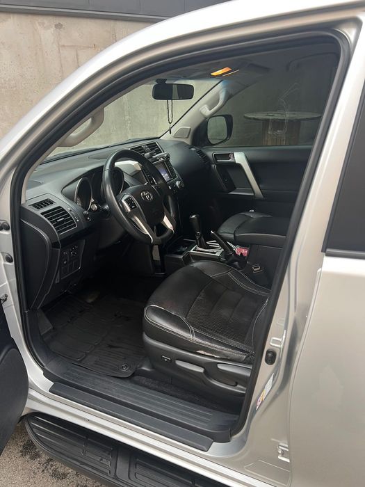 Toyota Land Cruiser Prado 150