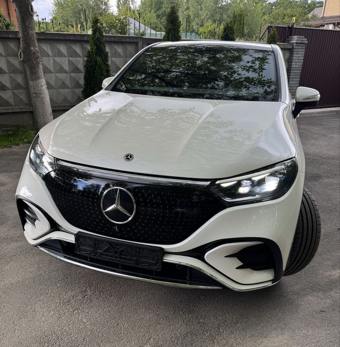 Офіційний Mercedes EQE 350 4Matic SUV