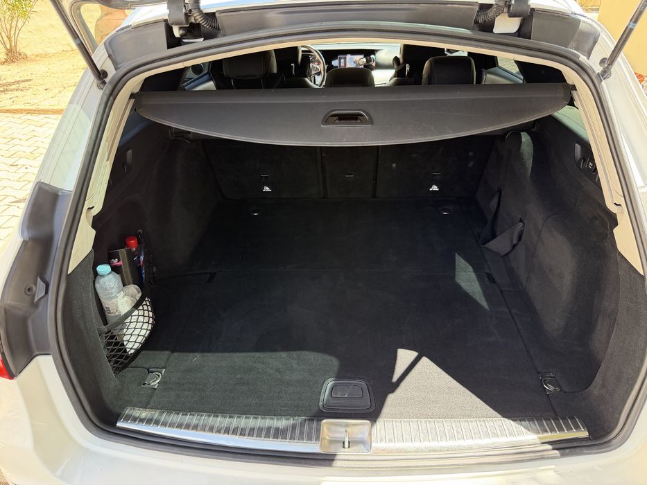 Mercedes E 220 carrinha 194cv caixa 9