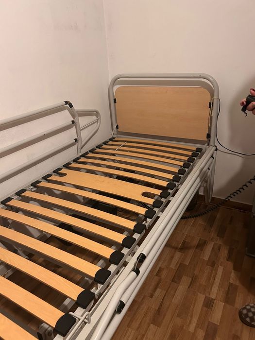 Cama articulada usada