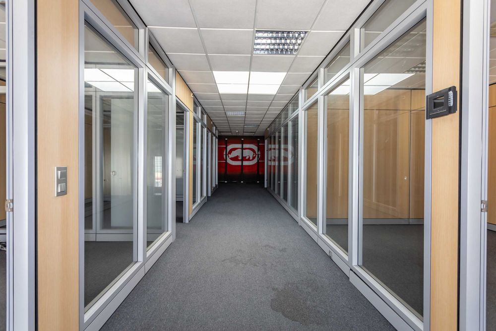 Armazém C/ Escritórios no Barreiro