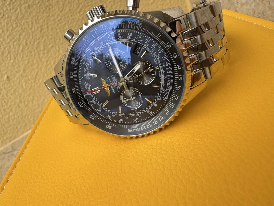 Breitling Navitimer