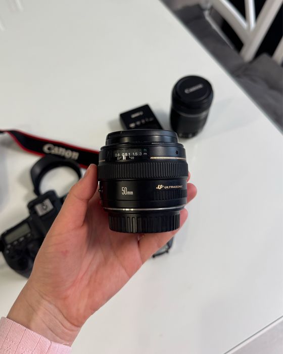 Фотоапарат Canon EOS 60D + 2 об’єктиви — повний комплект