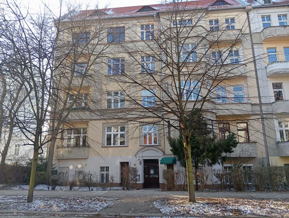 Lokal użytkowy 24m2 Wrocław Pl Grunwaldzki wejście z ulicy