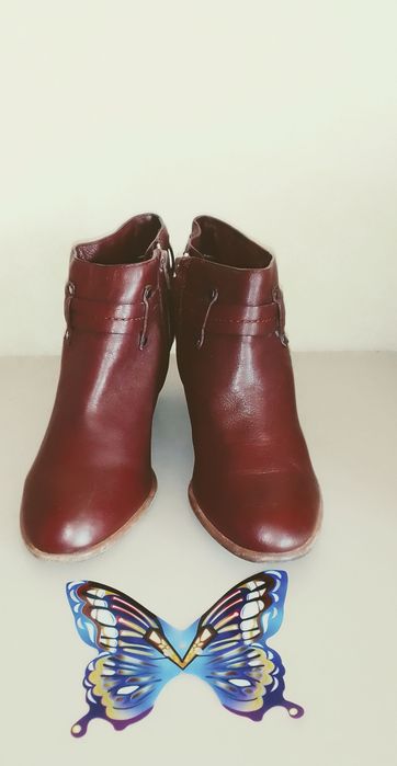 Стильные деми-ботиночки  MARC JACOBS и сникерсы TAMARIS. Made in USA. Original. НАТУРАЛЬНАЯ КОЖА. Размер 38/25 см/.