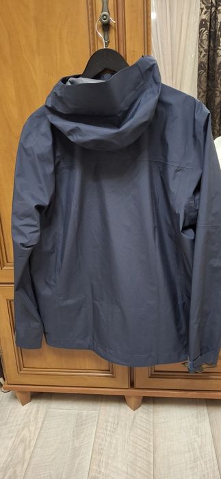 Чоловіча куртка синього кольору.Patagonia