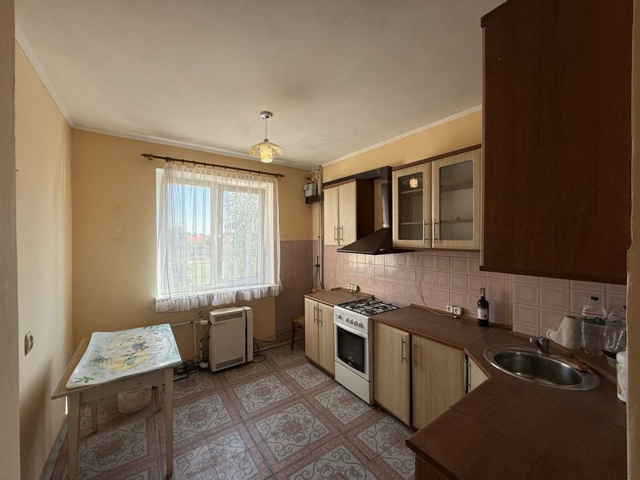 Продам 3к квартиру на вул Леонтовича.