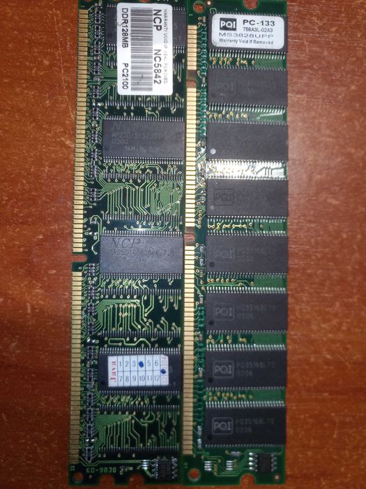 Память DDR 128 Mb - 2 шт.