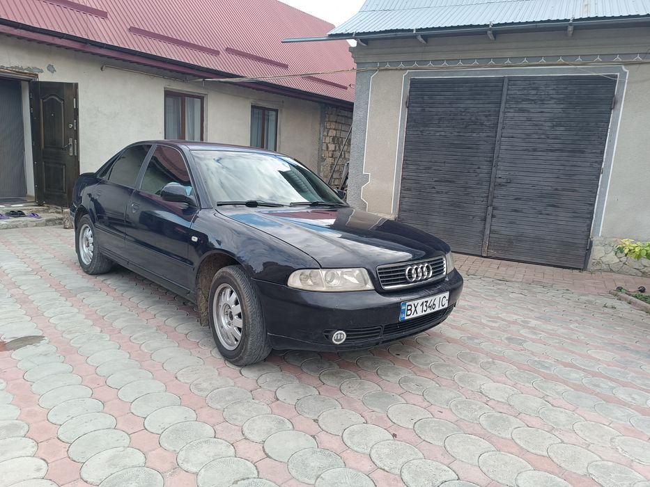 Audi A4 1.6 газ бензин