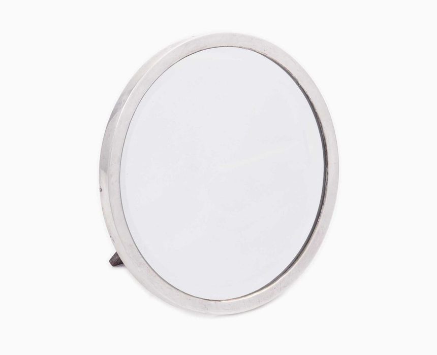 Espelho de Mesa Oval em Prata