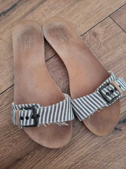 Klapki Pull & Bear 38 Z klamra