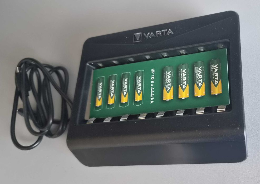 Varta Ładowarka Akumulatorków Ni Mh Lcd Multi Charger+ 57681