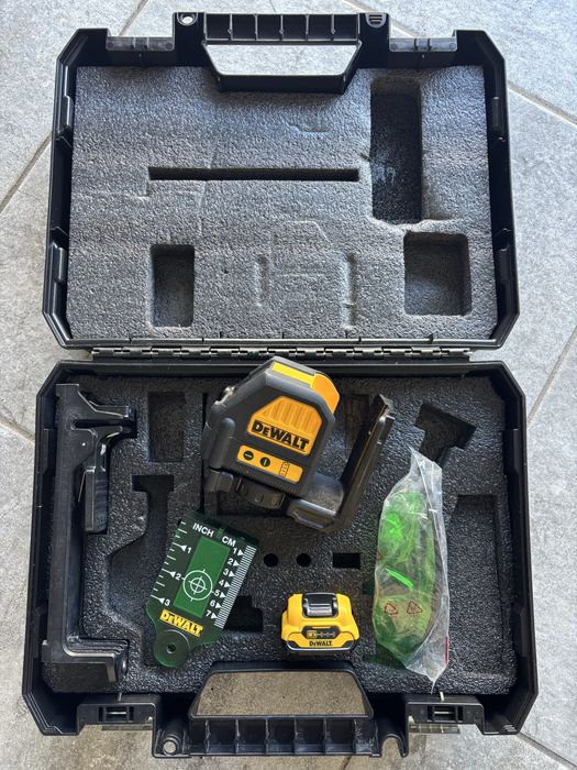 Laser krzyżowy DeWalt DCE088G zielony