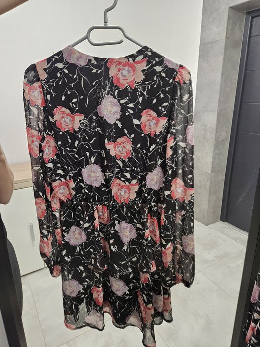 Sukienka kwiaty Reserved XS