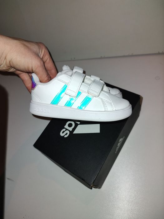 Adidasy Grand court I