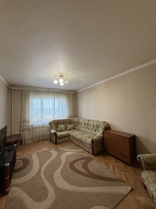 Продам квартиру Песочин