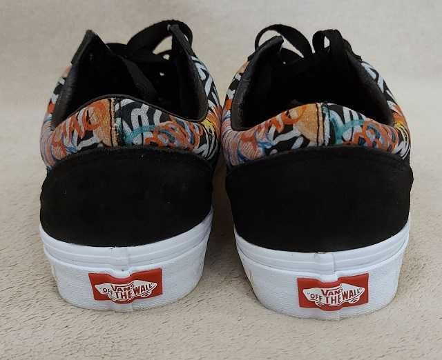 Кеди        Vans