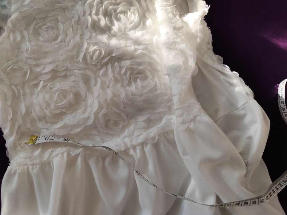 Sukienka elegancka ecru