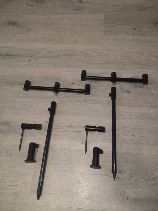 Продам две стойки в комплекте