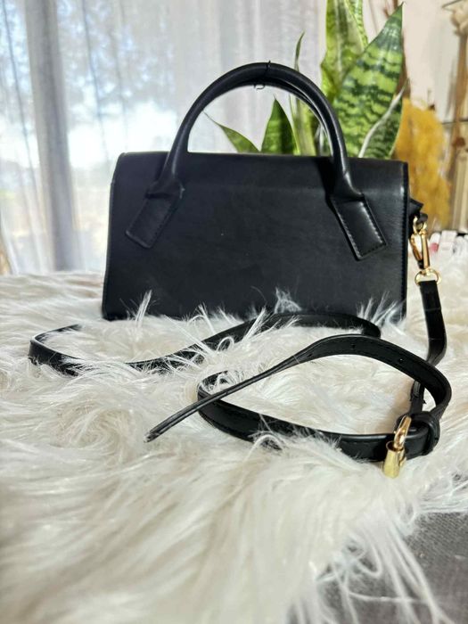 Mala preta de senhora