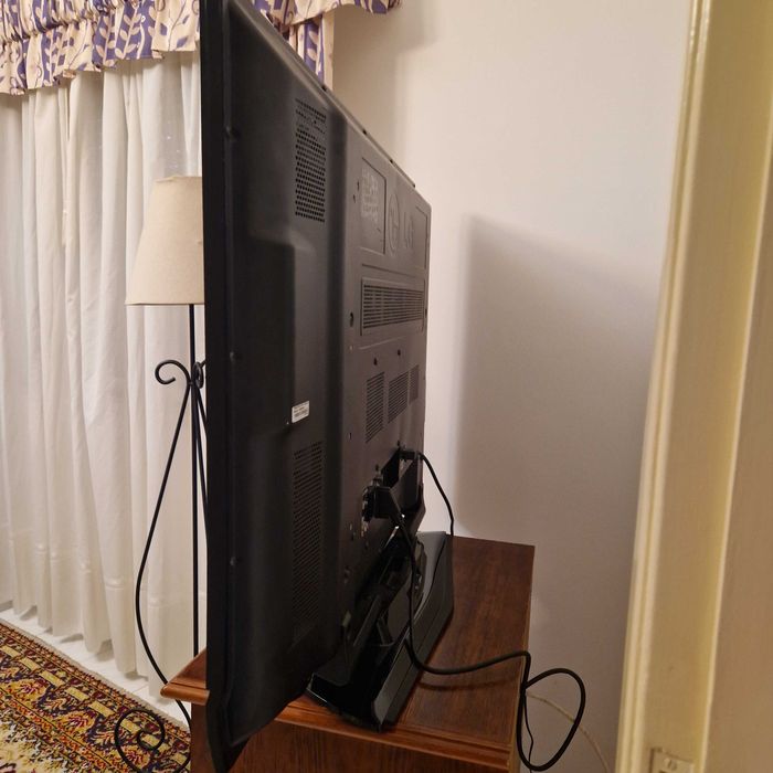 TV LG Plasma 42"