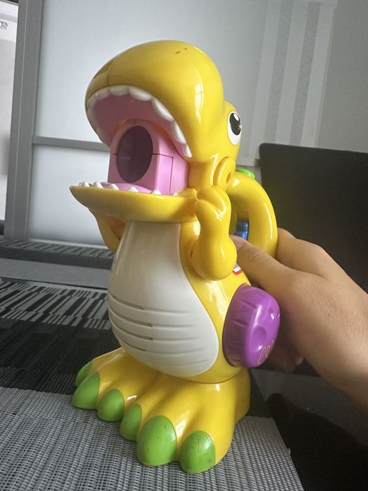 Little tikes динозаври