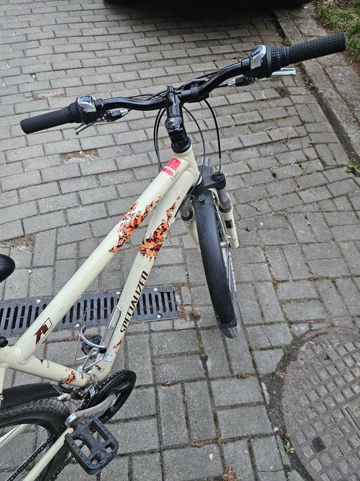 Rower miejski Specialized dla kobiety lub nastolatki
