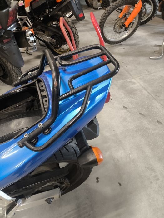 Yamaha Fzs 600 bagażnik stelaż tył