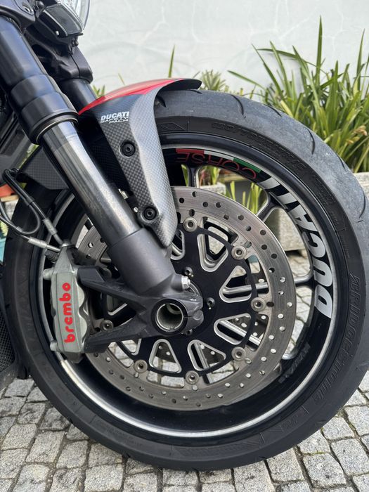 Ducati Diavel Carbon