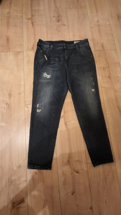 Sprzedam nowe spodnie DIESEL