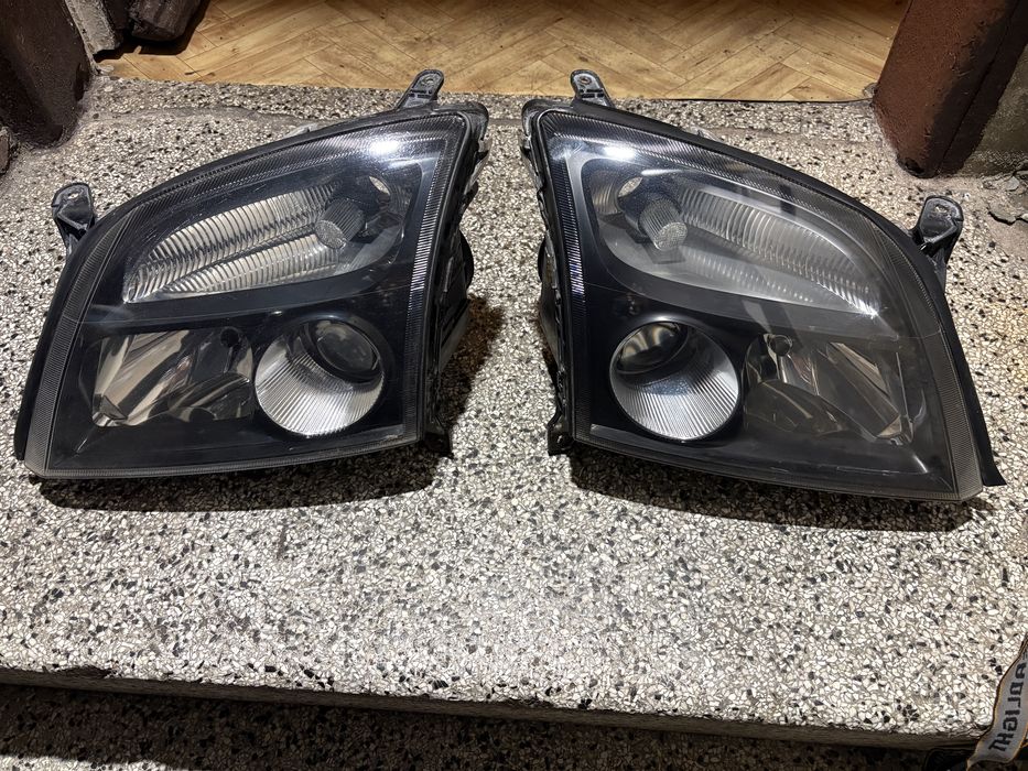 Lampy Opel Vectra C GT