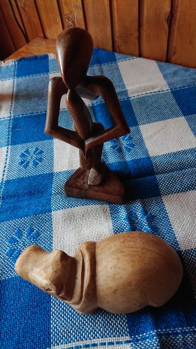 Oryginalne ozdoby figurki i rzeźby
