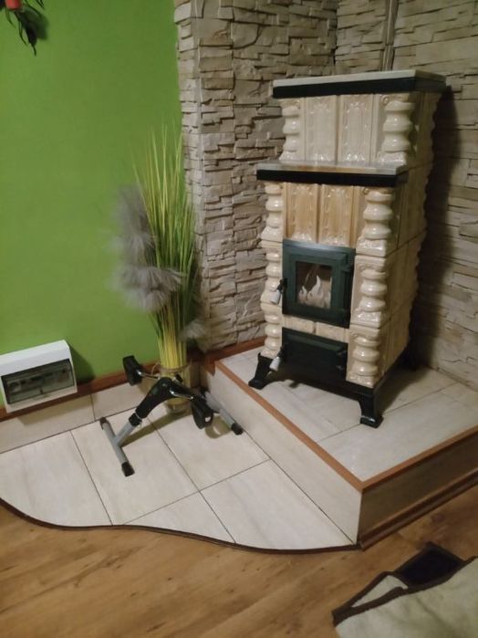 Piec kaflowy z szamotem na prąd