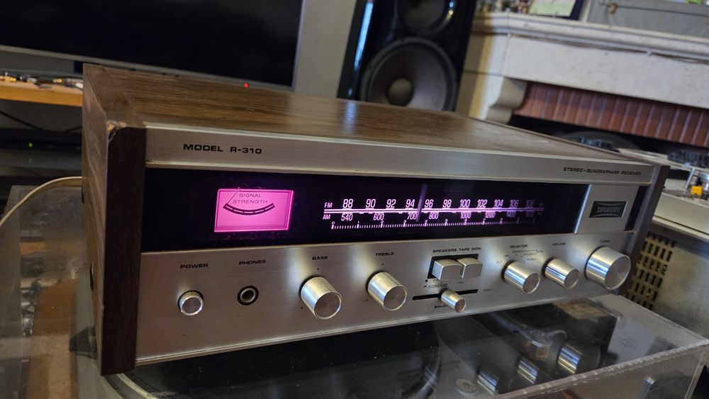 Receiver Vintage Superscope R-310 (Designed by Marantz)