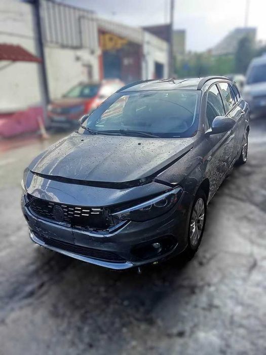 Fiat Tipo 1.3 MultiJet Lounge de 2020 Para Peças REF Cx Velocidades - 55276900