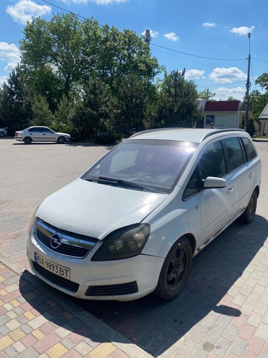 Opel Zafira 2006 1.9 диз механіка під ремонт двигуна